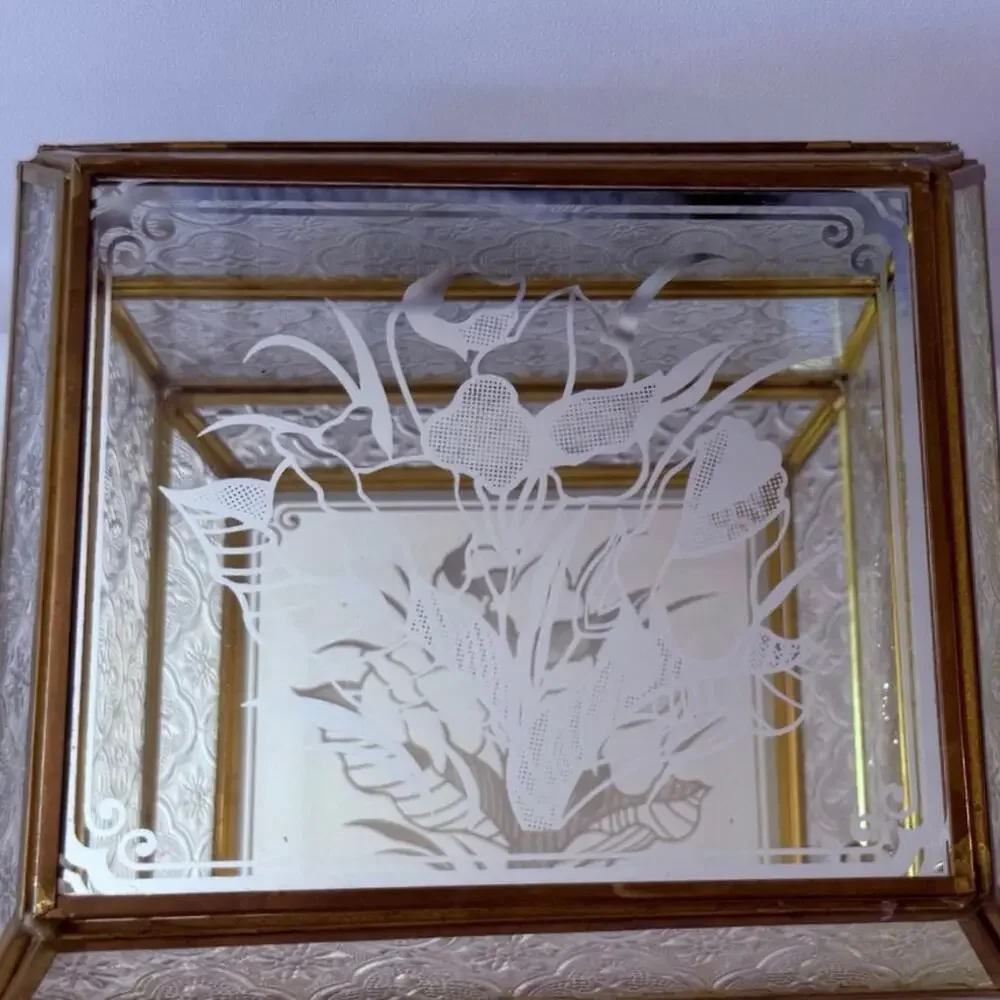 Vintage Brass Glass Box Mirror Floral Textured Side Footed Chain Latch 7 x 6 x 4